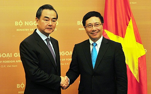 Vietnam y China esperan más frutos en relaciones bilaterales en 2014 - ảnh 1