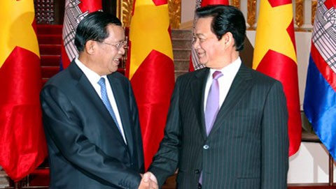 Comienza premier vietnamita visita estatal a Camboya - ảnh 1