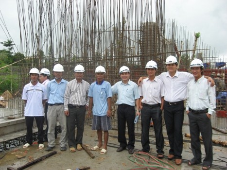 Profesor Tran Dinh Hoa y sus aportes prácticos a la ciencia del agua en Vietnam - ảnh 2