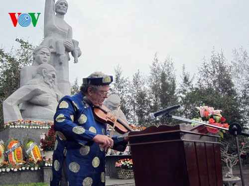 Quang Ngai conmemora 46 años de la masacre de Son My - ảnh 1