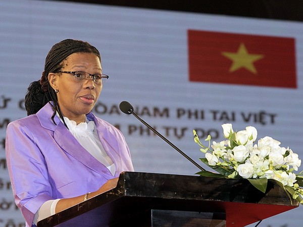 Sudáfrica celebra  la fiesta nacional en Vietnam  - ảnh 1