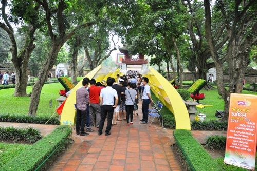 Día Nacional del Libro forja la lectura en Vietnam - ảnh 1