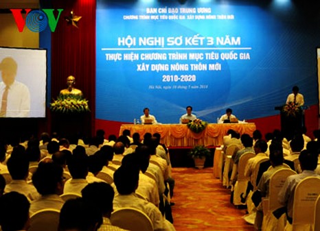 Vietnam valora los 3 años de renovación rural - ảnh 1