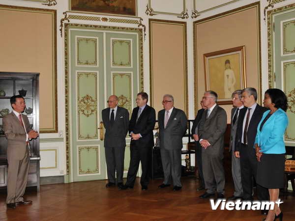 Cuerpos diplomáticos internacionales en Bruselas rechazan infracción china en Mar Oriental - ảnh 1