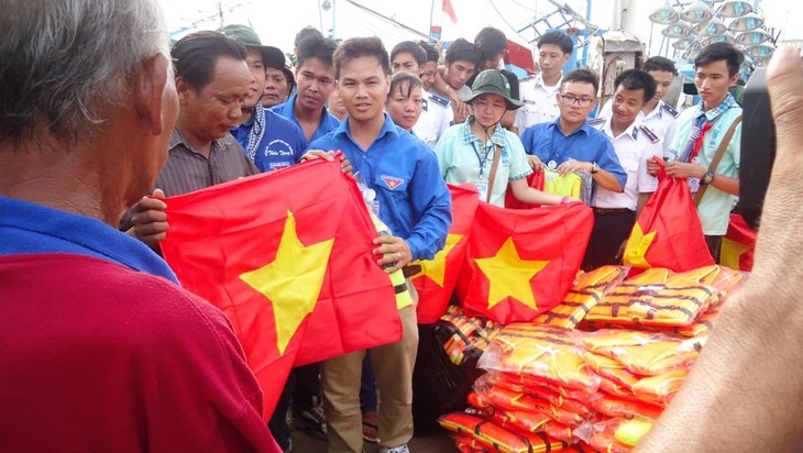 Cultivan entre jóvenes vietnamitas el amor hacia el mar e islas - ảnh 2