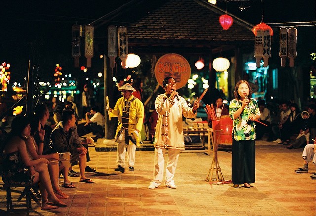 Escuchar el “bai choi” en Hoi An - ảnh 2