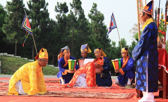 Reviven en Hanoi fiesta tradicional “Cau Ngu” de Da Nang - ảnh 1