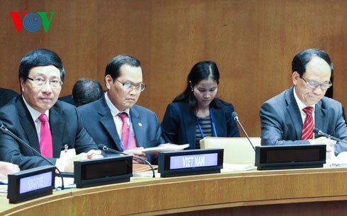 Actividades de canciller vietnamita en Asamblea General de la ONU - ảnh 1