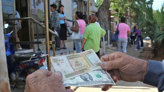 Cuba eliminará dualidad monetaria con mayor cantidad de dinero en circulación - ảnh 1