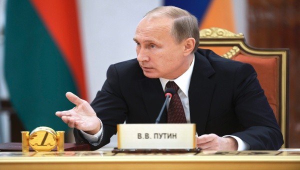 Putin considera absurdo e inviable el intento de aislar a Rusia - ảnh 1