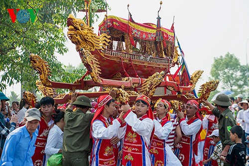 Competencia de embarcaciones de remo en  Nam Dinh  - ảnh 13