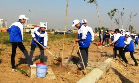 Jóvenes vietnamitas reunidos en la campaña “Amo mi Patria” - ảnh 2