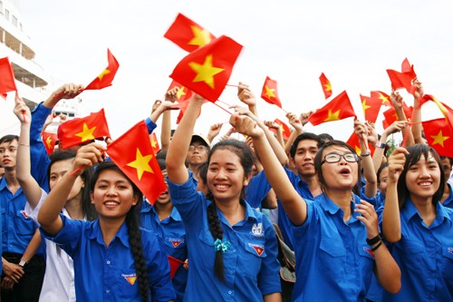 Ciudades centrales lanzan Mes de jóvenes voluntarios 2015 - ảnh 1