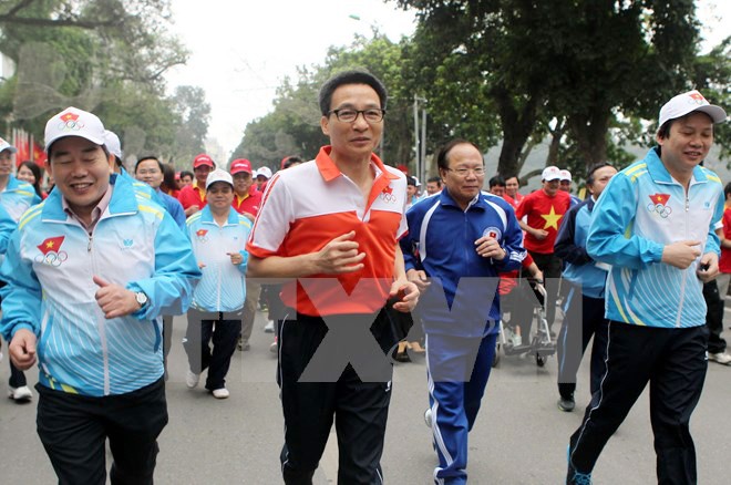 Promueve Hanoi Día de Maratón Olímpico por la Salud del Pueblo 2015 - ảnh 1