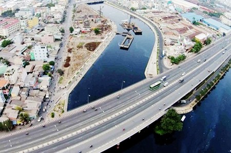 Se pone en funcionamiento el renovado canal Tan Hoa – Lo Gom en Ciudad Ho Chi Minh - ảnh 1