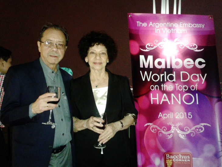 Se celebra Día Mundial del Malbec 2015 en Vietnam - ảnh 1