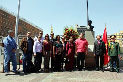 Celebra Venezuela la histórica victoria de Vietnam - ảnh 1