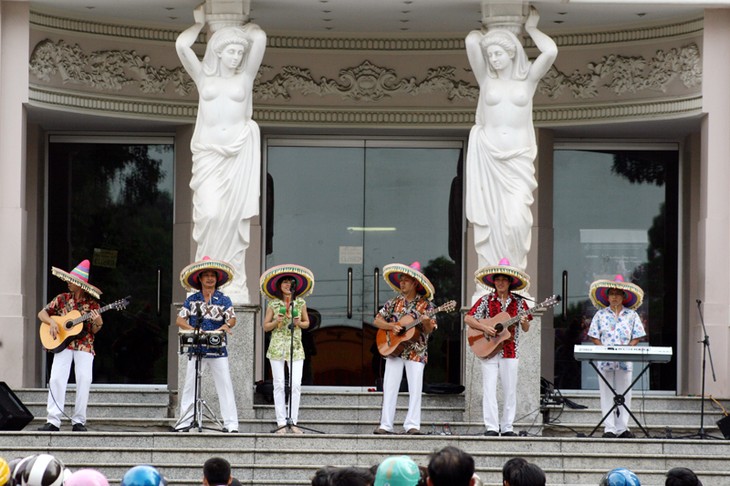 Teatro de la Ópera - Símbolo de Ciudad Ho Chi Minh - ảnh 4