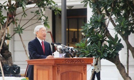 Inauguran monumento a Ho Chi Minh - ảnh 1