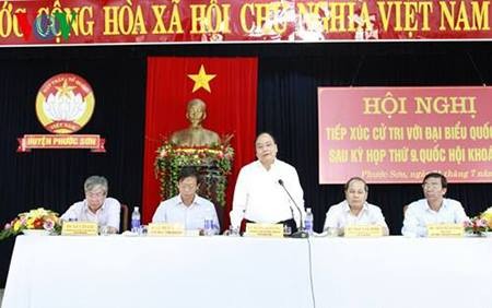 Contacta viceprimer ministro de Vietnam con electores de Quang Nam - ảnh 1