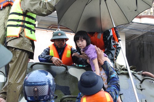 Provincias norteñas de Vietnam superan consecuencias de las inundaciones - ảnh 2