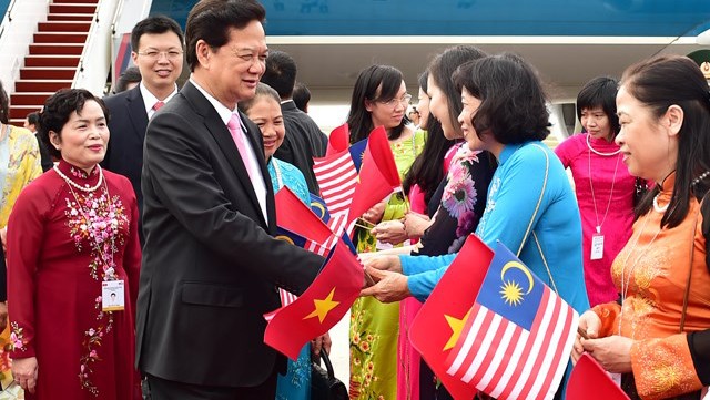 Vietnam amplia y profundiza relaciones con Malasia y Singapur - ảnh 1