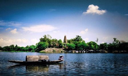 Visita a la antigua ciudadela imperial poética de Hue  - ảnh 1