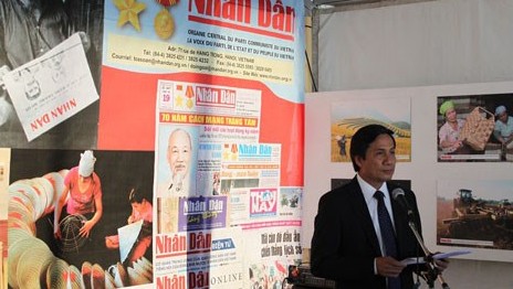 Periódico vietnamita Nhan dan en la Fiesta de L´Humanité, Francia - ảnh 1