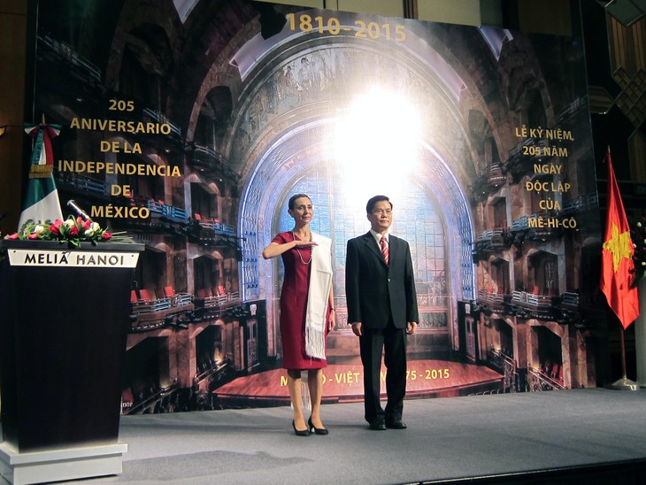 México celebra el 205 aniversario del Día de la Independencia en Vietnam - ảnh 1