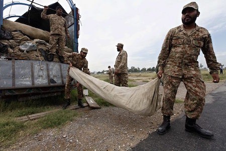 Aumenta saldo de víctimas en el sismo que sacudió a Pakistán y Afganistán    - ảnh 1