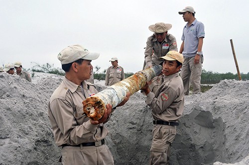 Movimiento voluntario en apoyo a víctimas de explosivos en Quang Tri   - ảnh 1