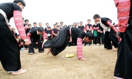 Fiesta del Año Nuevo de la etnia Mong en el distrito rural de Meo Vac, Ha Giang - ảnh 1