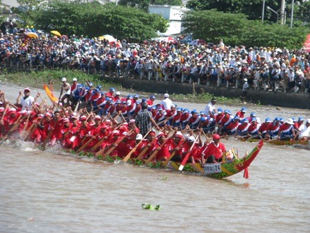 Original regata de los jemeres en la provincia vietnamita de Soc Trang - ảnh 1