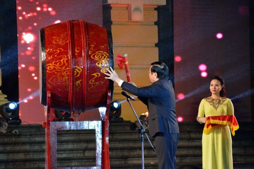 Se celebra velada “Primavera en la tierra natal – sagrada Hanoi” - ảnh 1