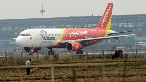 Vietjet Air firma contratos de grandes valores en Singapore Airshow 2016 - ảnh 1