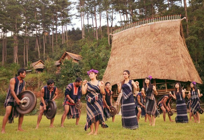 Promocionan la cultura original de las comunidades étnicas de Tay Nguyen - ảnh 1