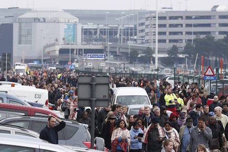 Bélgica decreta tres días de luto por víctimas de atentados - ảnh 1