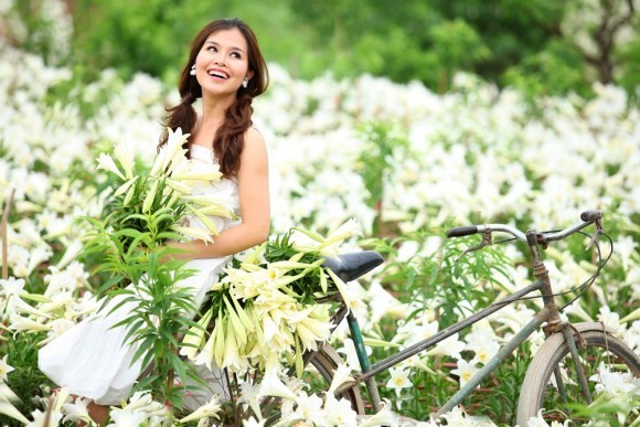 Azucena blanca, la reina de las flores de Hanoi en abril - ảnh 9