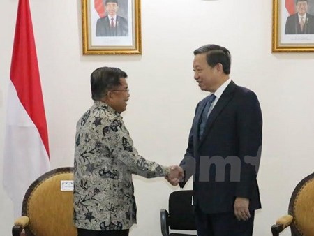 Ministro de Seguridad Pública de Vietnam en visita de trabajo en Indonesia - ảnh 1