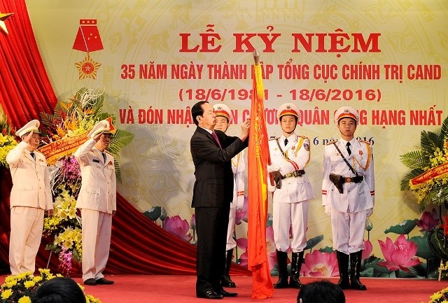 Conmemoran fundación de Dirección Política de la Policía Popular de Vietnam - ảnh 1