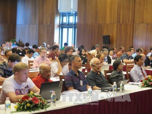 Celebran en Vietnam conferencia sobre la física de partículas, teoría de cuerdas y cosmología  - ảnh 1