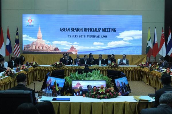 Asean por impulsar la Visión hasta 2025 de la Comunidad regional - ảnh 1