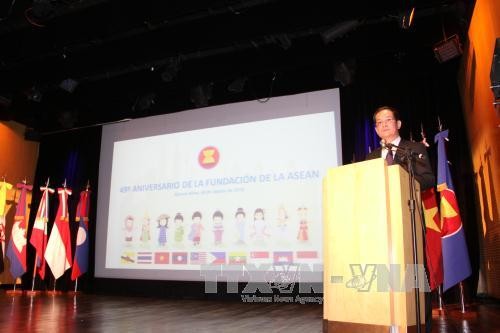 Embajada de Vietnam en Argentina preside conmemoración de fundación de la Asean - ảnh 1