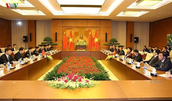 Vietnam y China fortalecen lazos legislativos y asociación bilateral - ảnh 2