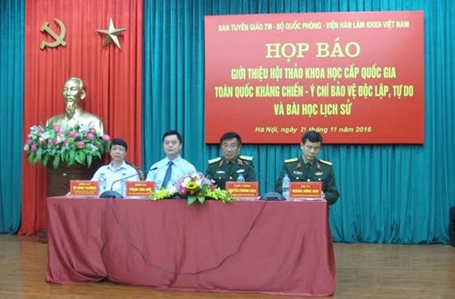 Seminario sobre la tradición revolucionaria fomenta el patriotismo de vietnamitas - ảnh 1