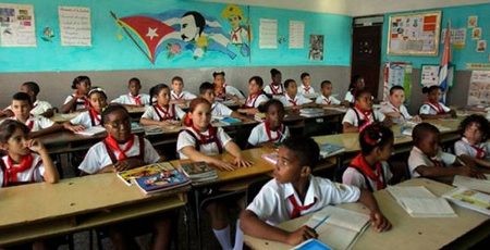 Cuba, país con mayor número de estudiantes de secundaria matriculados en Iberoamérica - ảnh 1