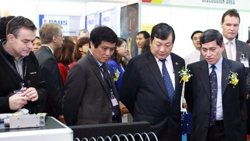 Expertos consideran a Rusia como destino potencial de productos de exportación de Vietnam - ảnh 1