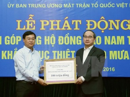 Piden más ayuda para afectados por desastre natural en Vietnam - ảnh 1