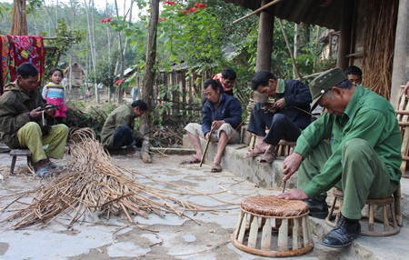 Huellas de la selva en la vida y música de los Kho Mu - ảnh 1