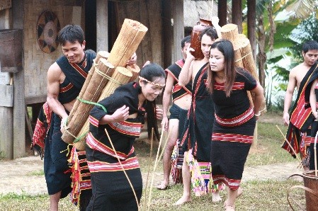 Tradición de casamiento de los Gie Trieng  - ảnh 1